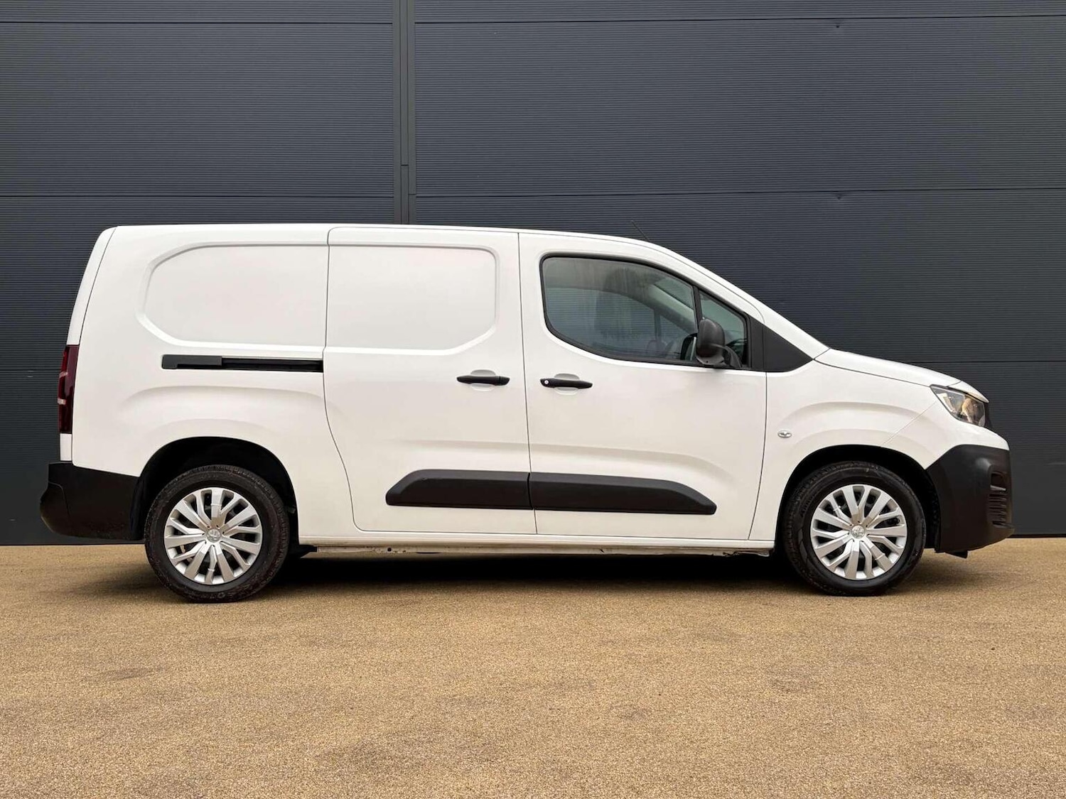 Used Peugeot Partner 2021 for sale - 76911136: Photo 10