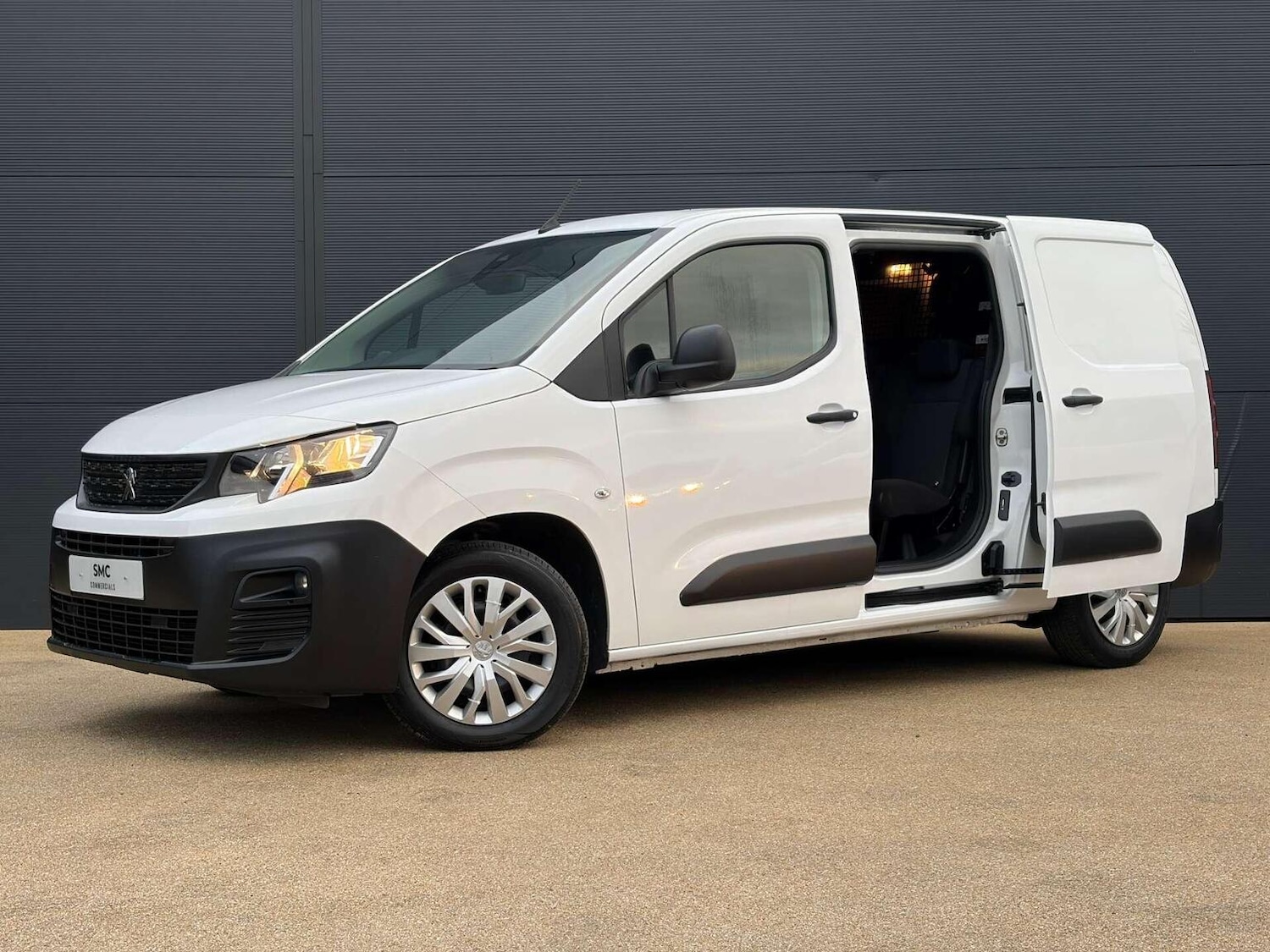 Used Peugeot Partner 2021 for sale - 76911136: Photo 4