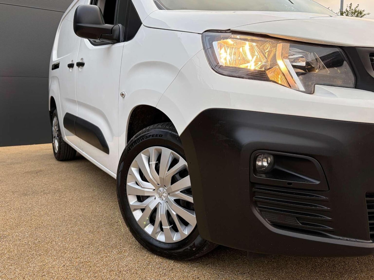 Used Peugeot Partner 2021 for sale - 76911136: Photo 5