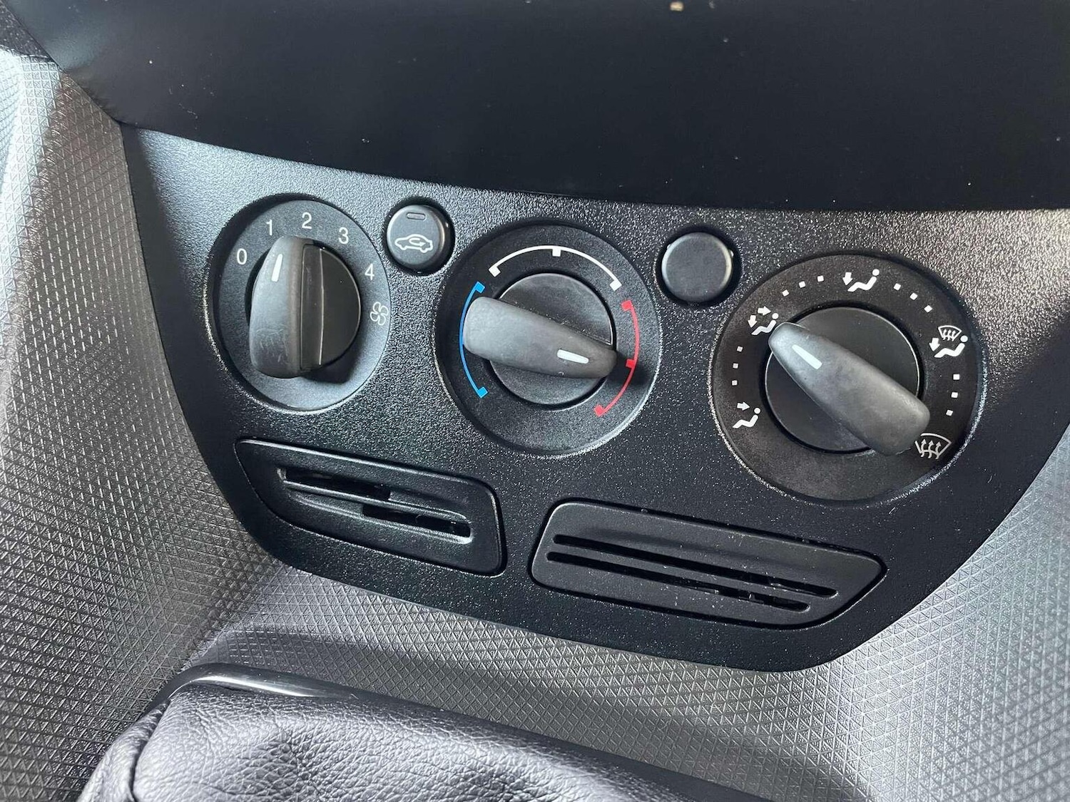 Used Ford Transit Connect 2017 for sale - 76427967: Photo 27