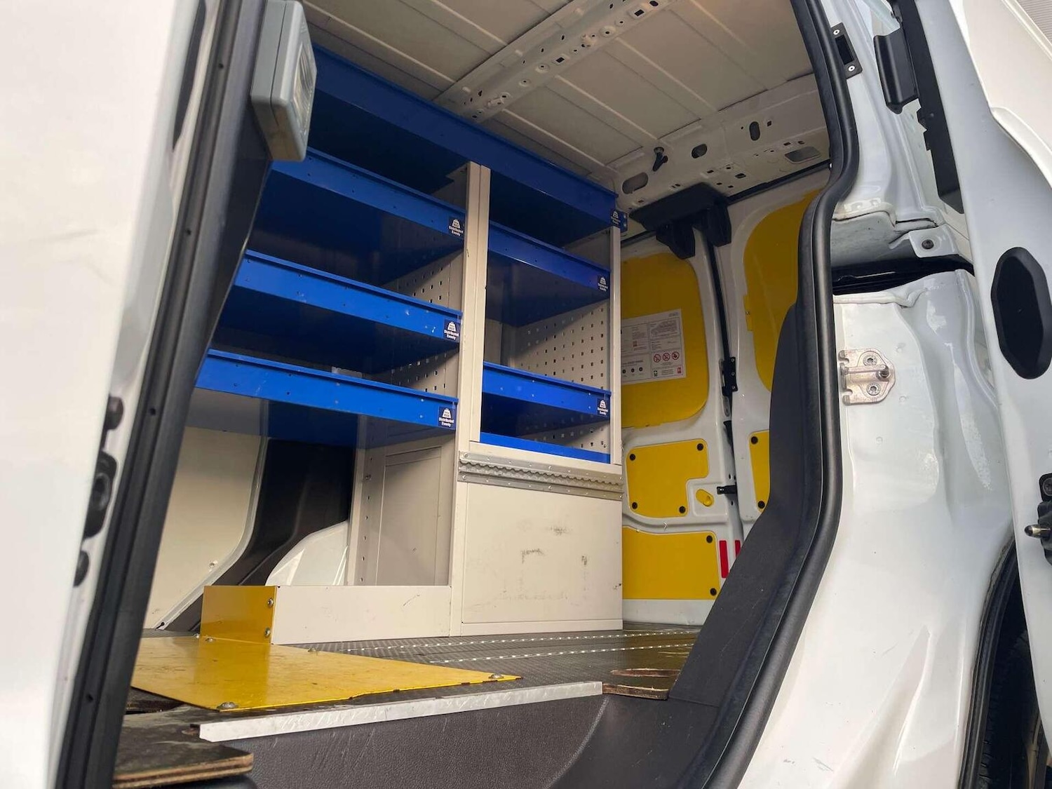 Used Ford Transit Connect 2017 for sale - 76427967: Photo 6