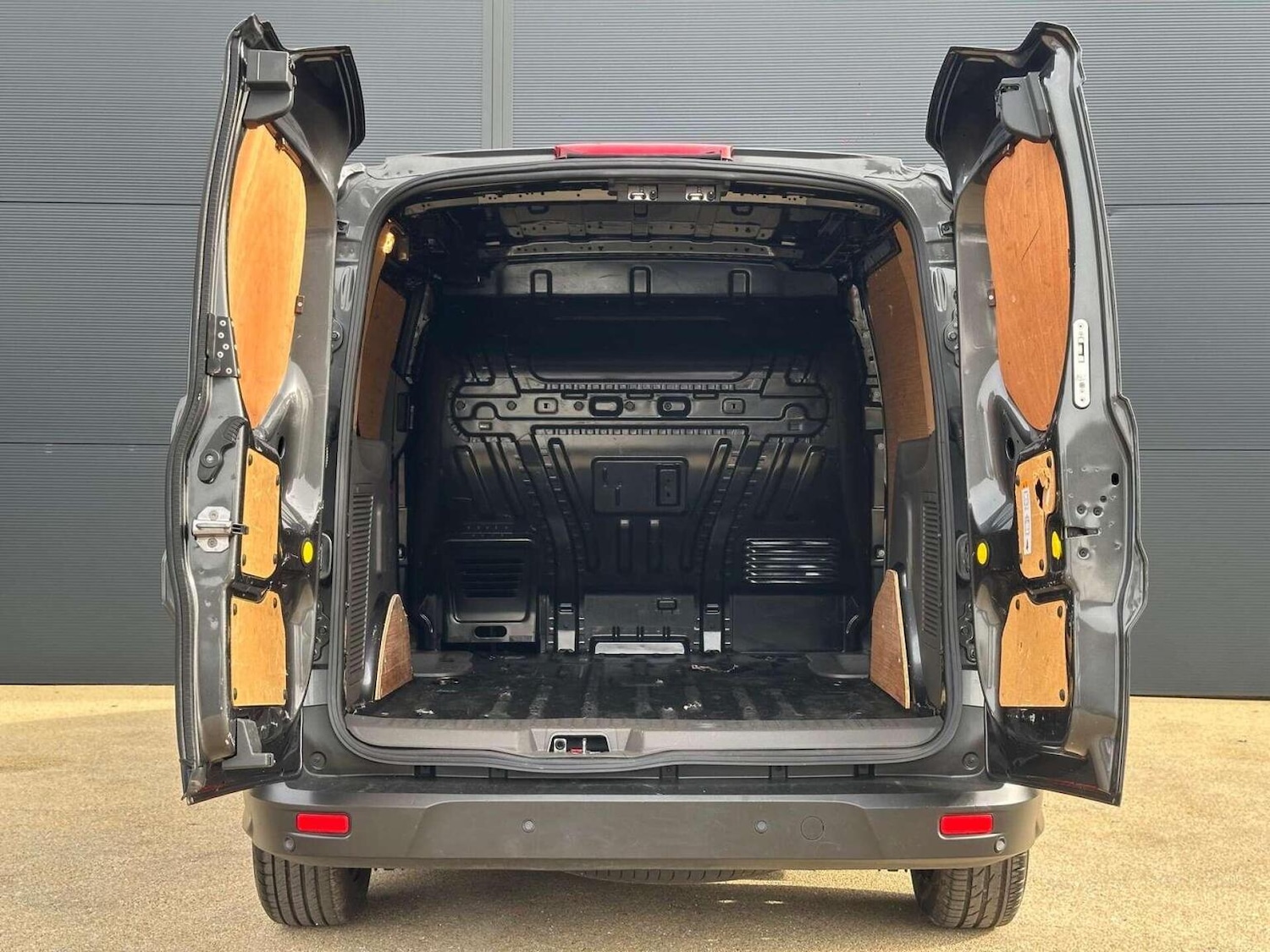 Used Ford Transit Connect 2020 for sale - 77595431: Photo 32