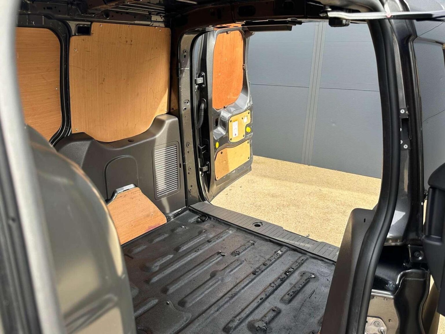 Used Ford Transit Connect 2020 for sale - 77595431: Photo 6