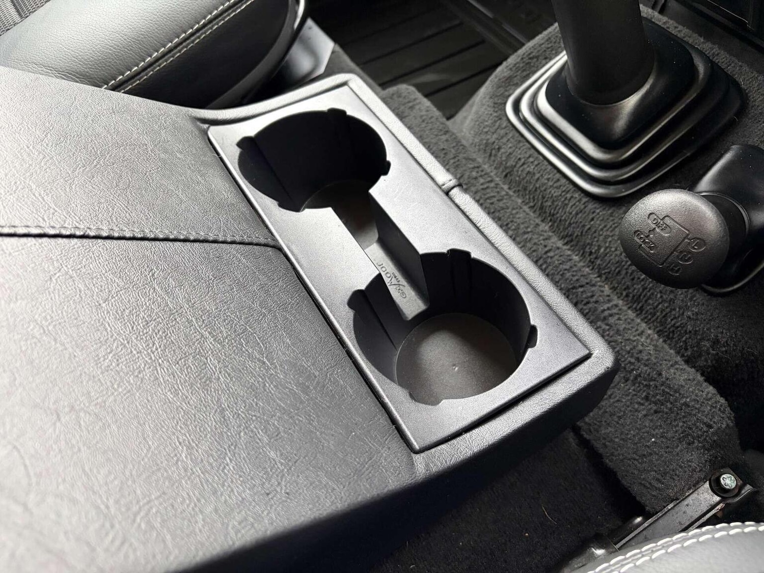 Used Land Rover Defender 90 2010 for sale - 76427965: Photo 43