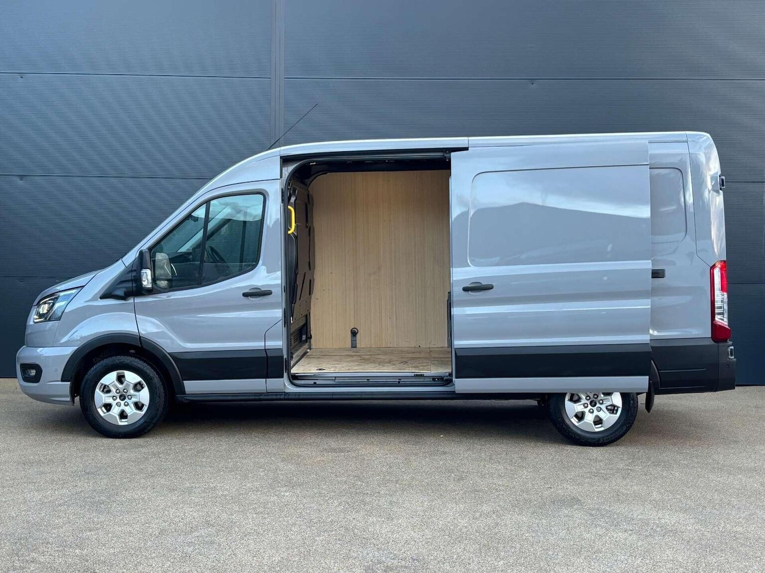 Used Ford Transit 2025 for sale - 77240298: Photo 8