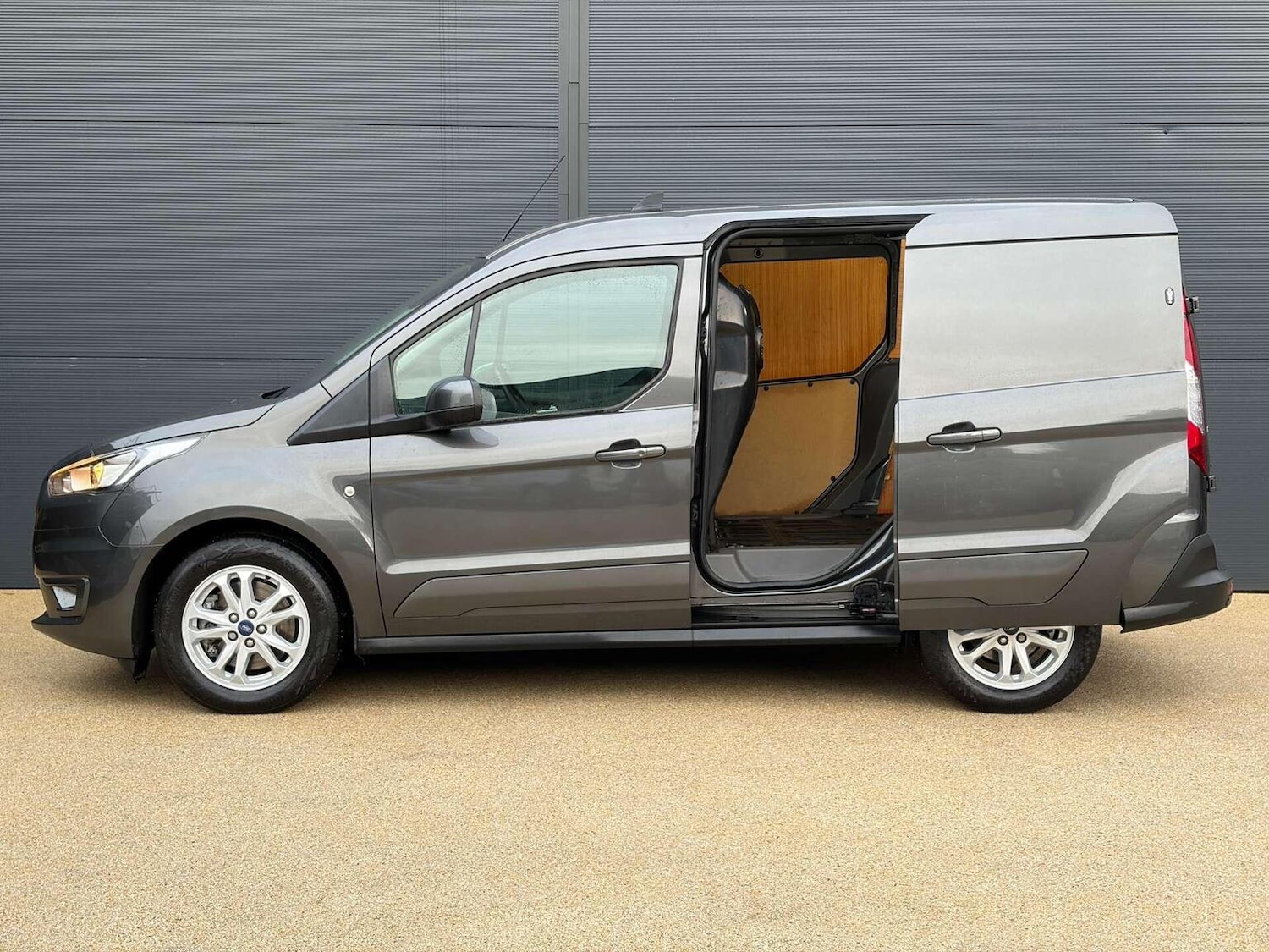 Used Ford Transit Connect 2020 for sale - 77264517: Photo 10