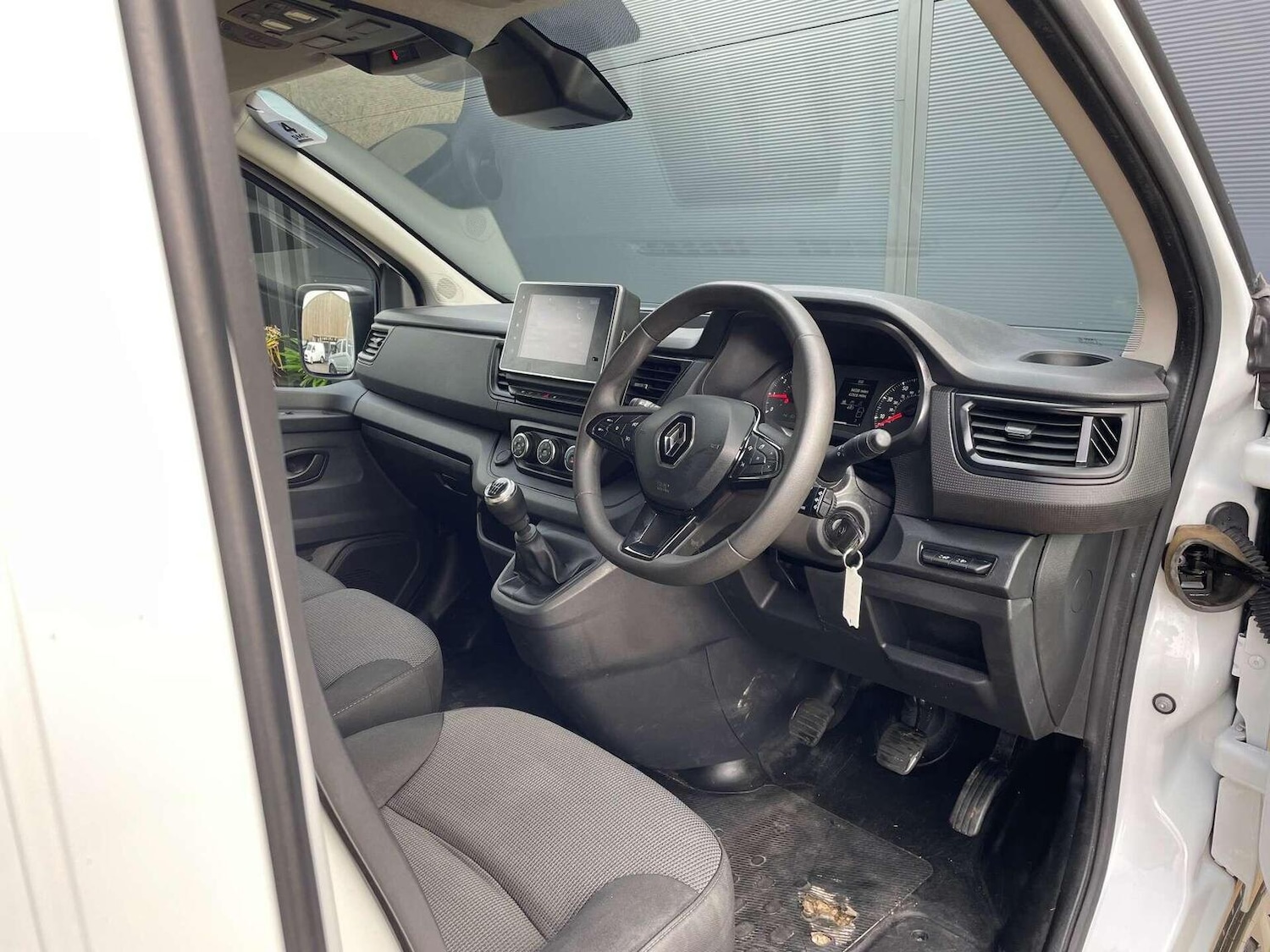 Used Renault Trafic 2023 for sale - 76488684: Photo 2