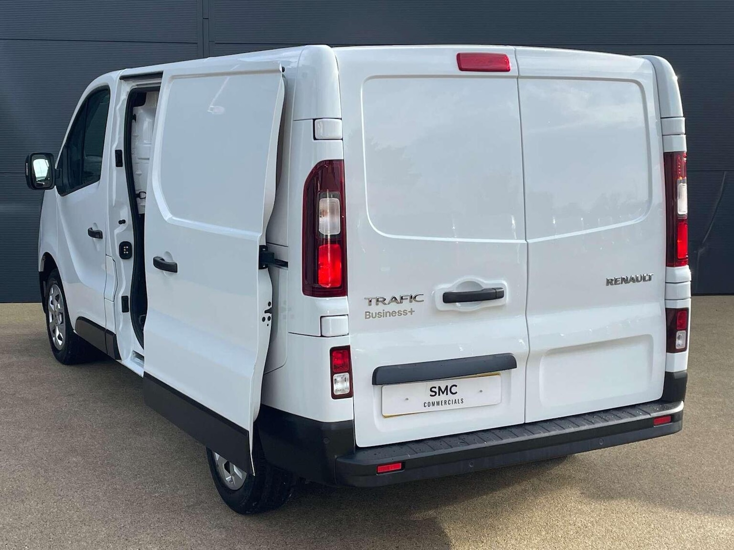 Used Renault Trafic 2023 for sale - 76488684: Photo 8