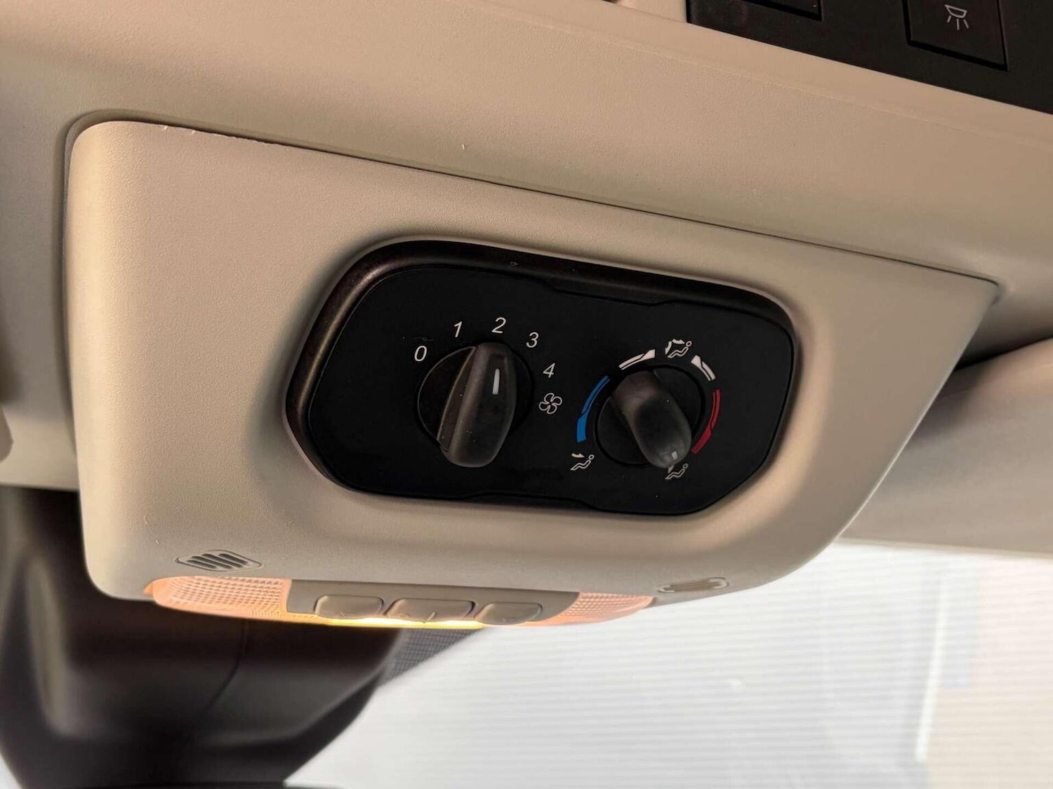 Used Ford Transit 2017 for sale - 77154442: Photo 23