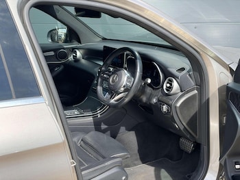 Used Mercedes-Benz GLC 2021 for sale - 78659911: Photo