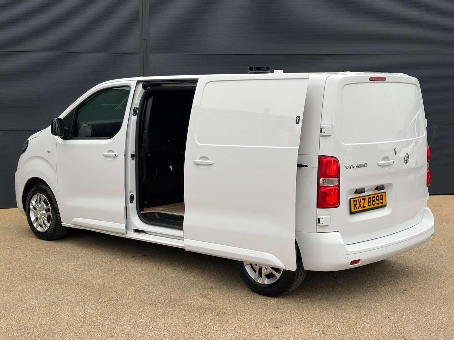 Used Vauxhall Vivaro 2022 for sale - 77802666: Photo 16