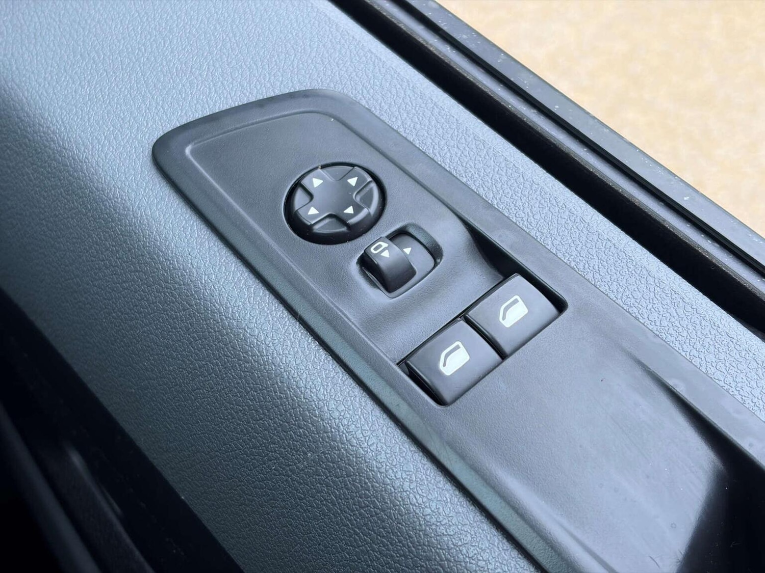 Used Vauxhall Vivaro 2022 for sale - 77802666: Photo 32