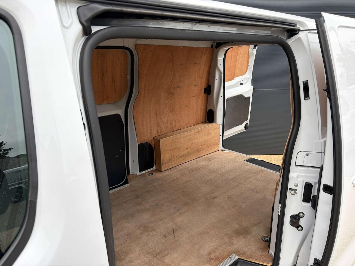 Used Vauxhall Vivaro 2022 for sale - 77802666: Photo 7