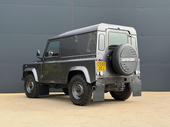 Used Land Rover Defender 2010 for sale - 78680634: Photo