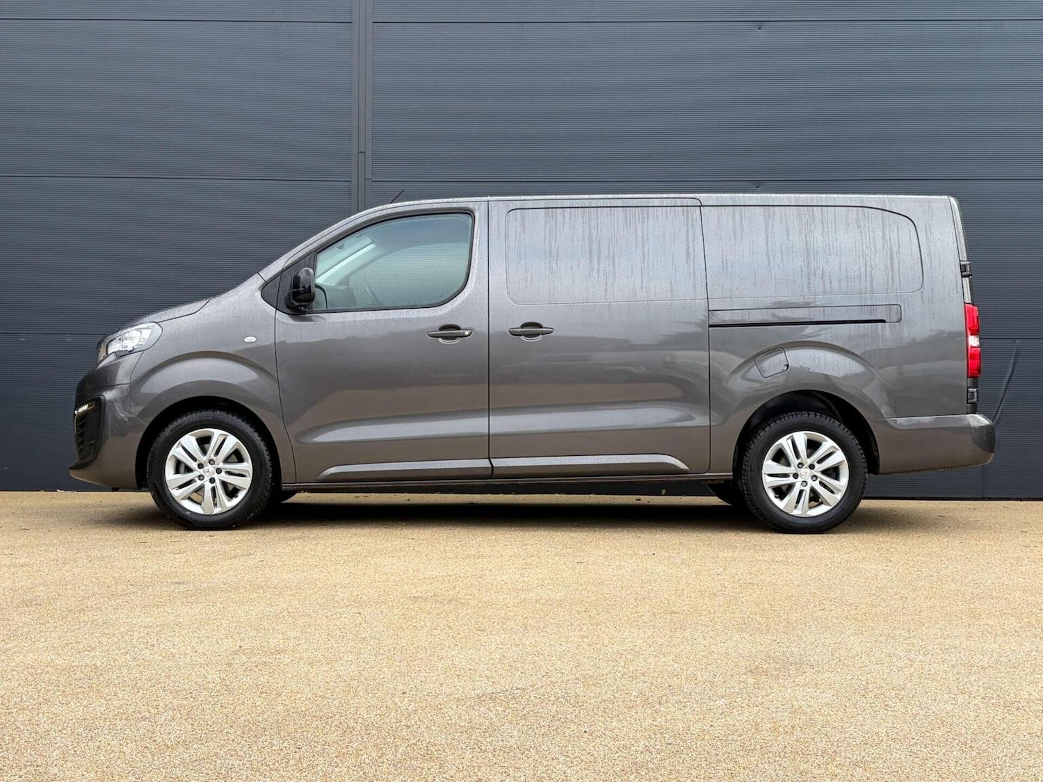 Used Peugeot Expert 2022 for sale - 77370622: Photo 14