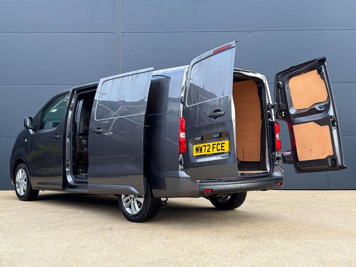 Used Peugeot Expert 2022 for sale - 77370622: Photo 17