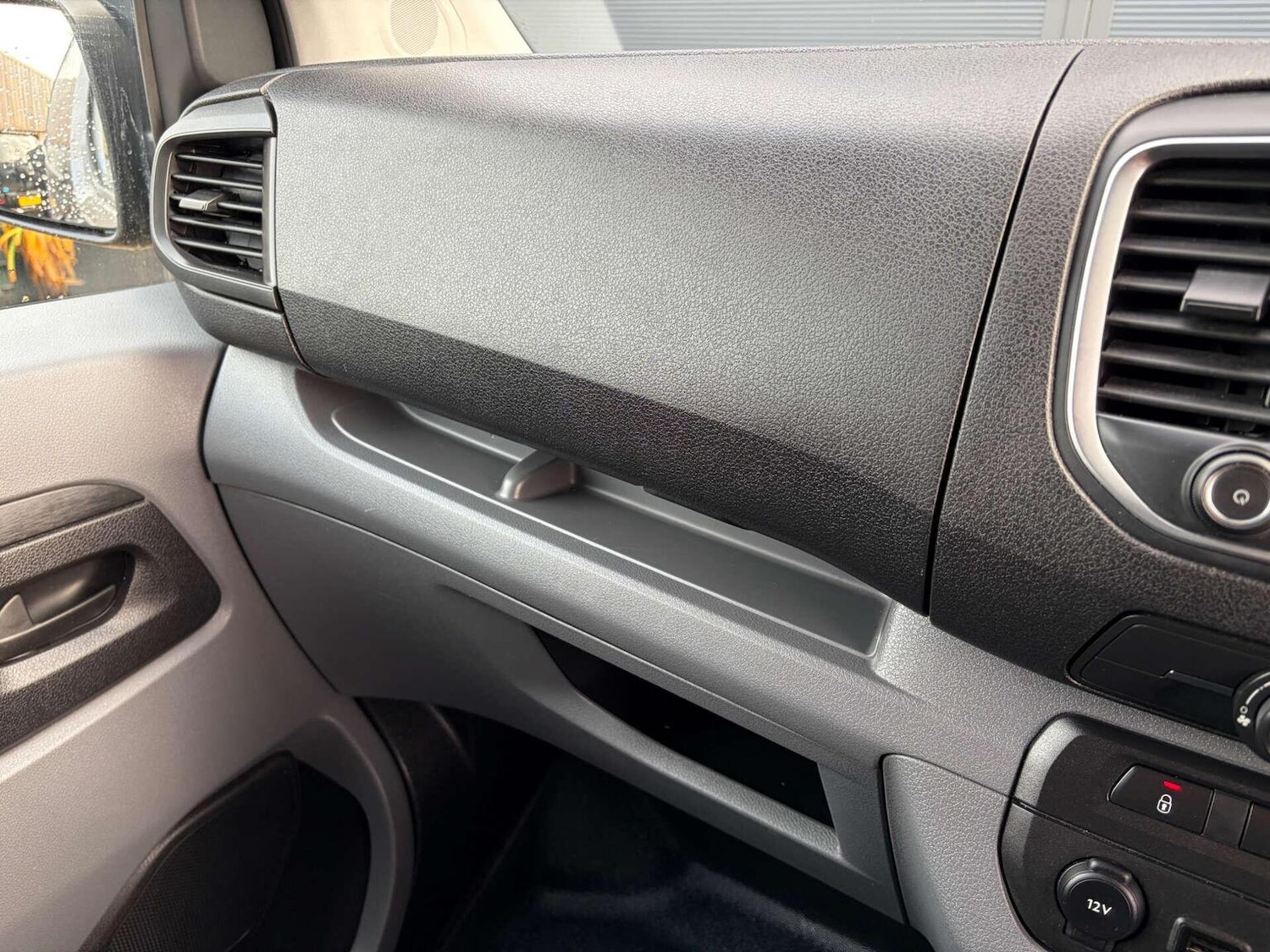 Used Peugeot Expert 2022 for sale - 77370622: Photo 45