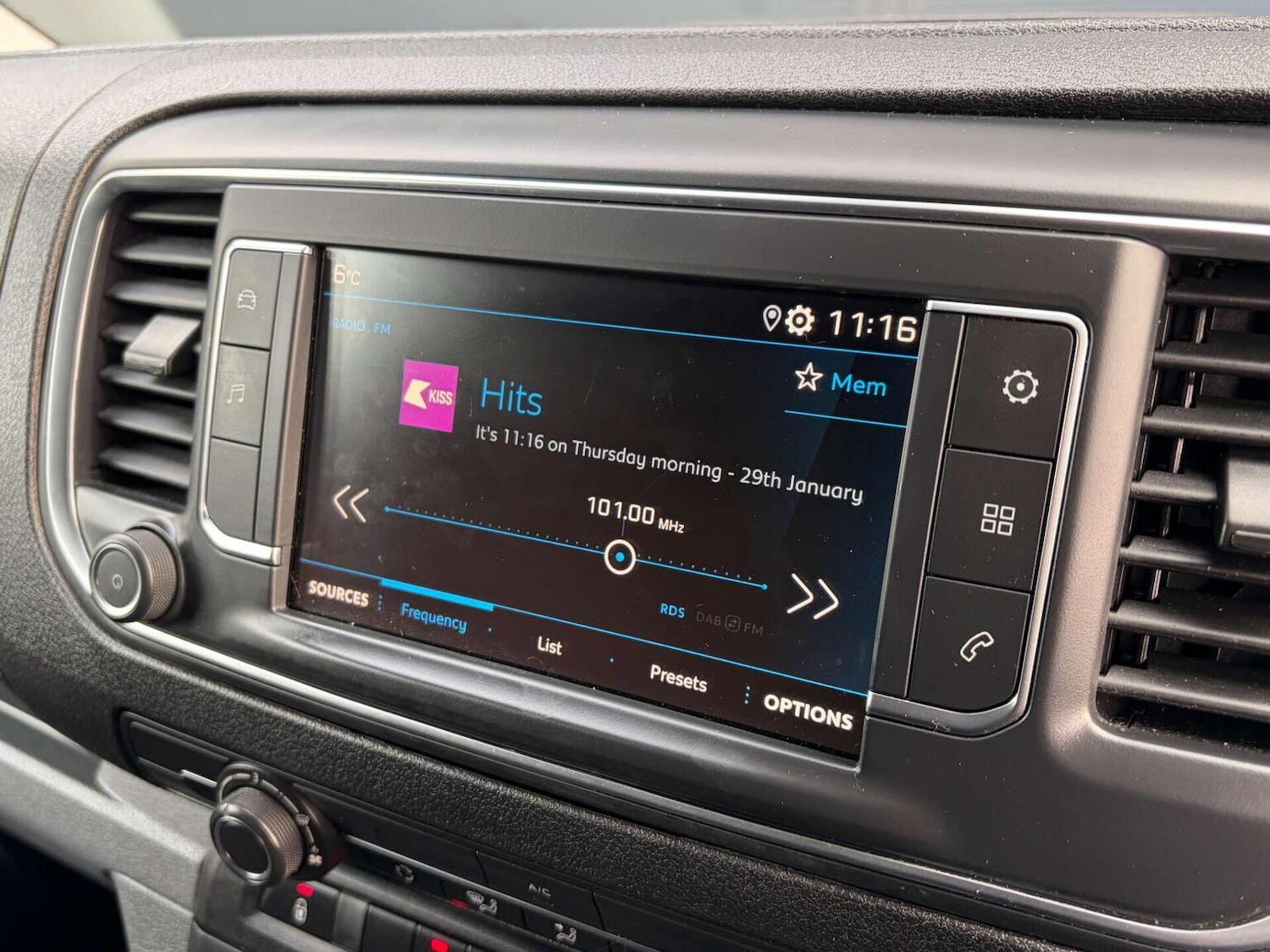 Used Peugeot Expert 2022 for sale - 77370622: Photo 46