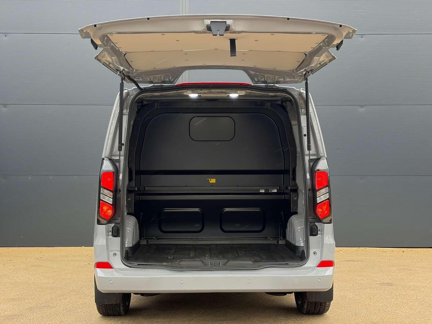 Used Ford Transit Custom 2025 for sale - 77329104: Photo 14