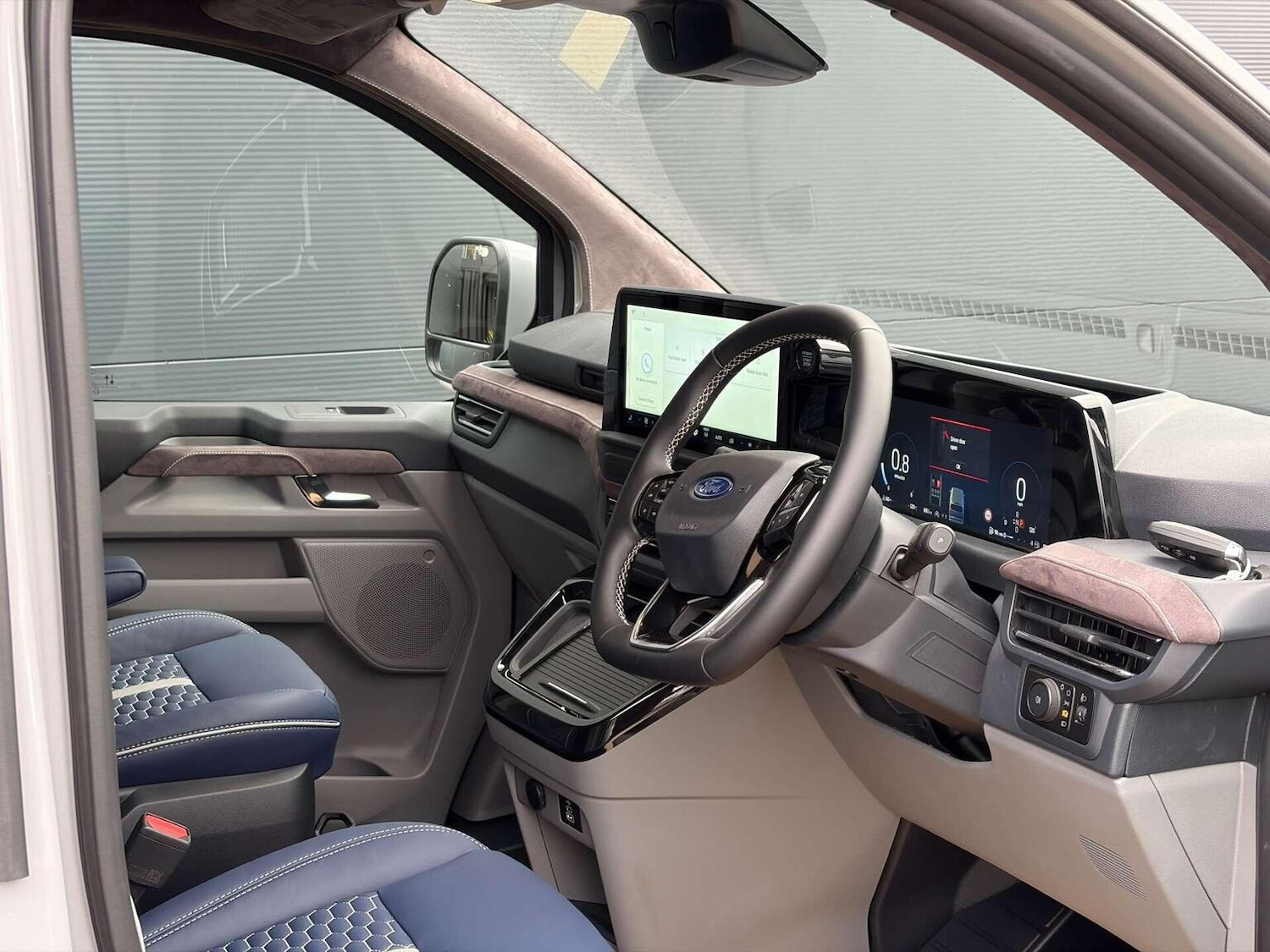 Used Ford Transit Custom 2025 for sale - 77329104: Photo 2