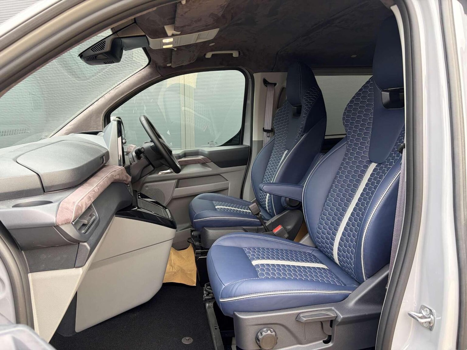 Used Ford Transit Custom 2025 for sale - 77329104: Photo 29