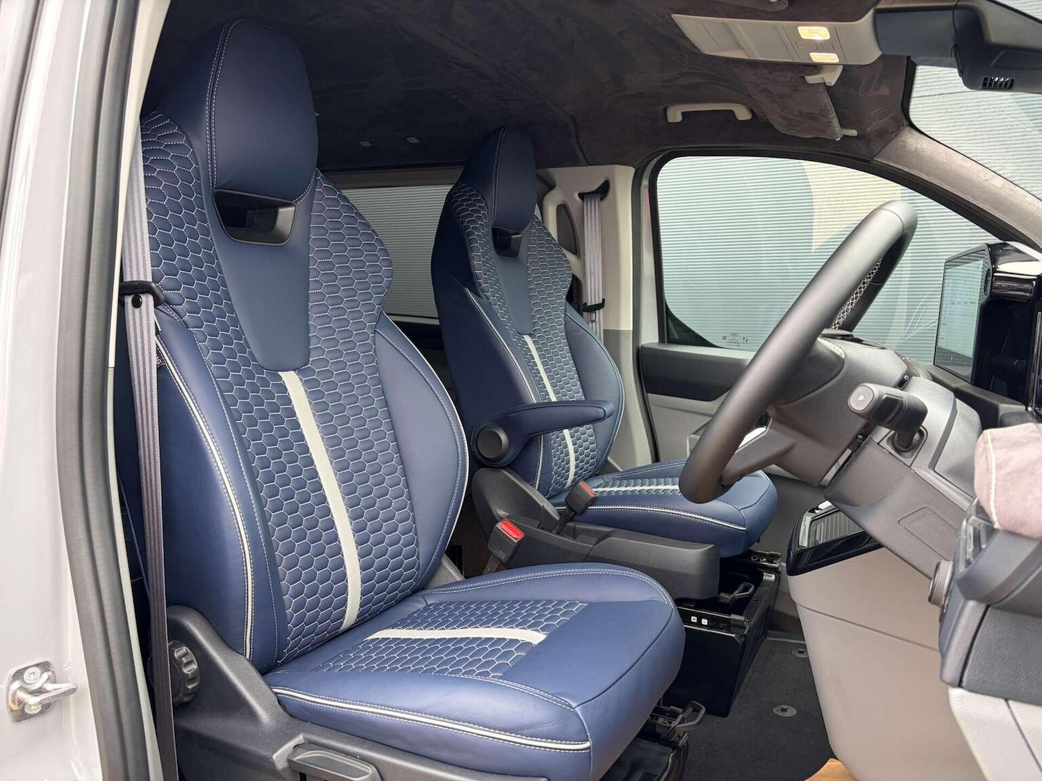 Used Ford Transit Custom 2025 for sale - 77329104: Photo 30