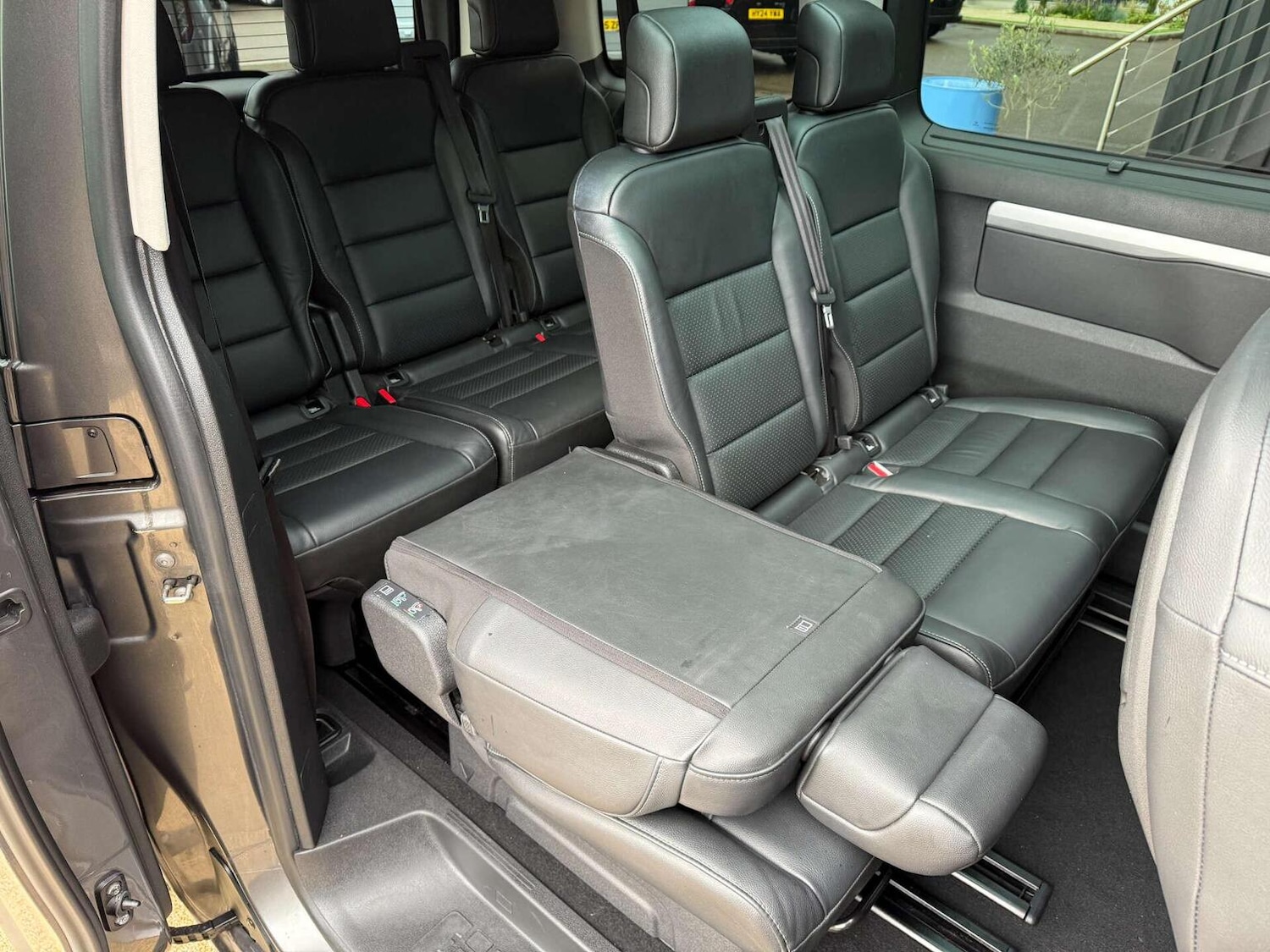 Used Peugeot Traveller 2023 for sale - 76427920: Photo 19