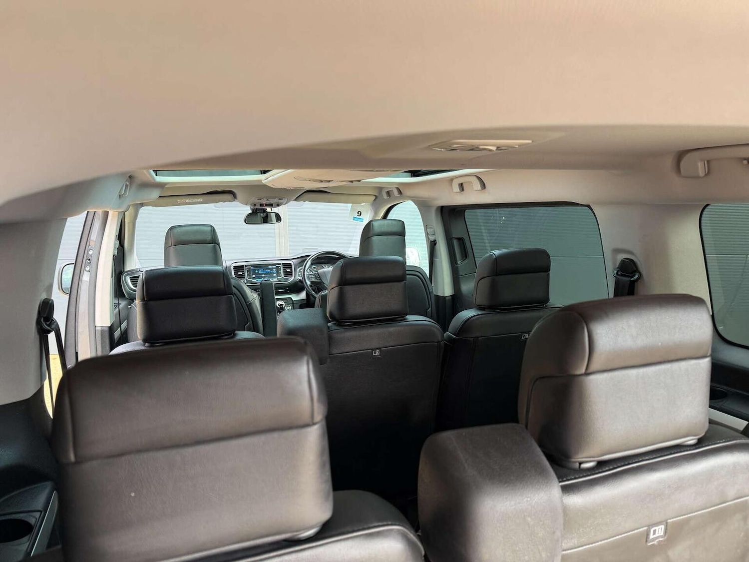 Used Peugeot Traveller 2023 for sale - 76427920: Photo 24