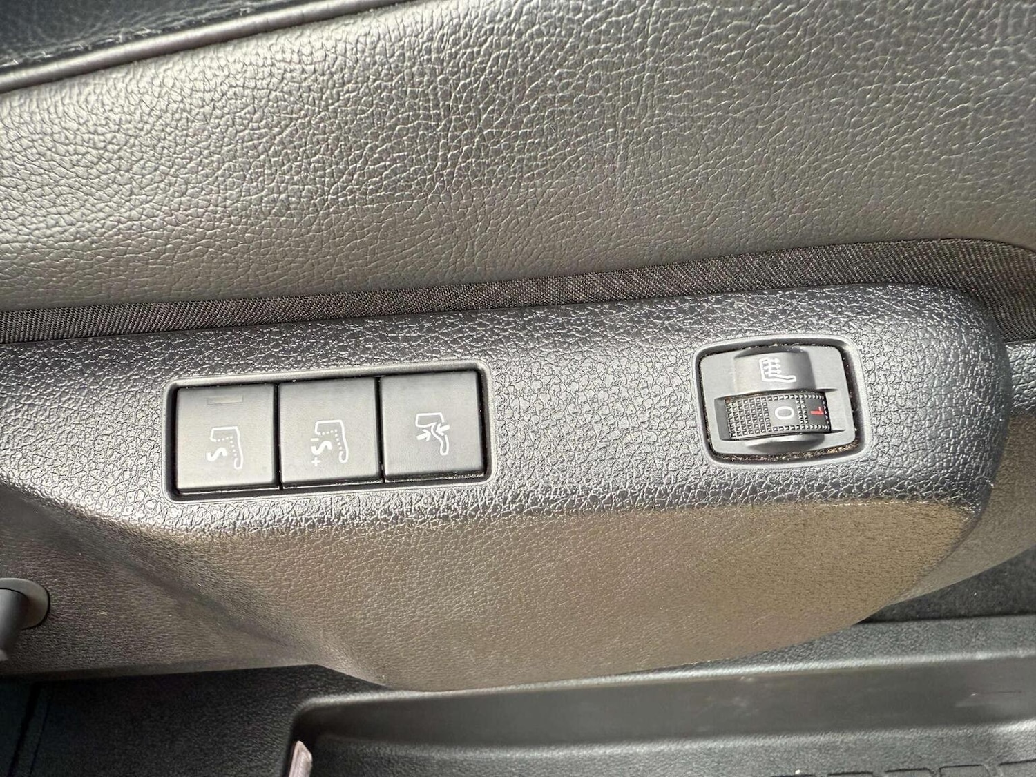 Used Peugeot Traveller 2023 for sale - 76427920: Photo 25