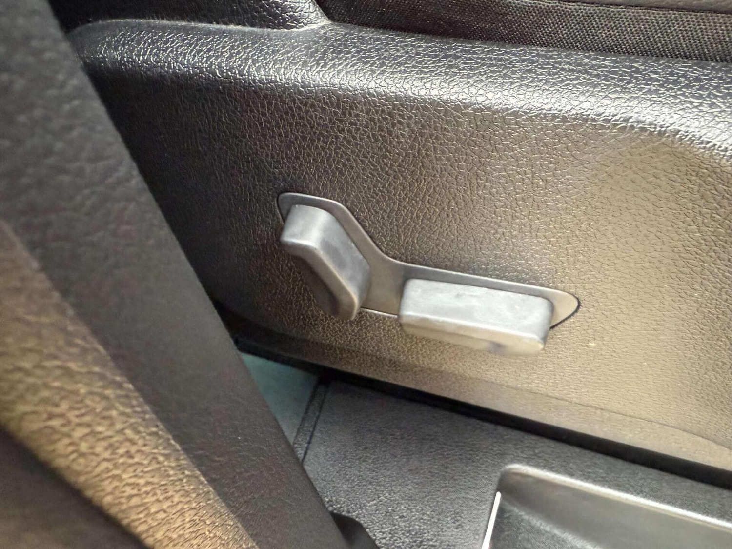 Used Peugeot Traveller 2023 for sale - 76427920: Photo 26