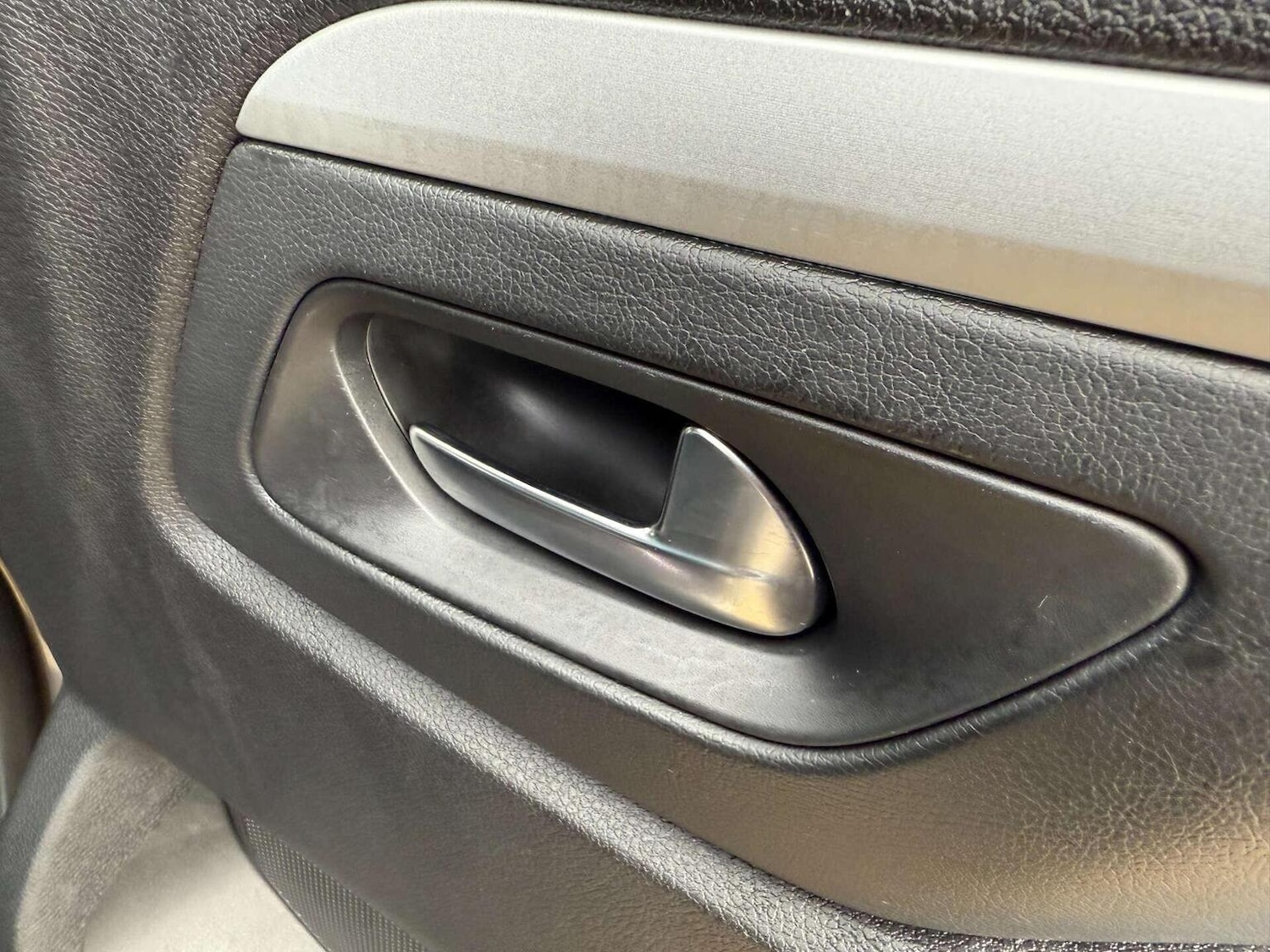 Used Peugeot Traveller 2023 for sale - 76427920: Photo 28