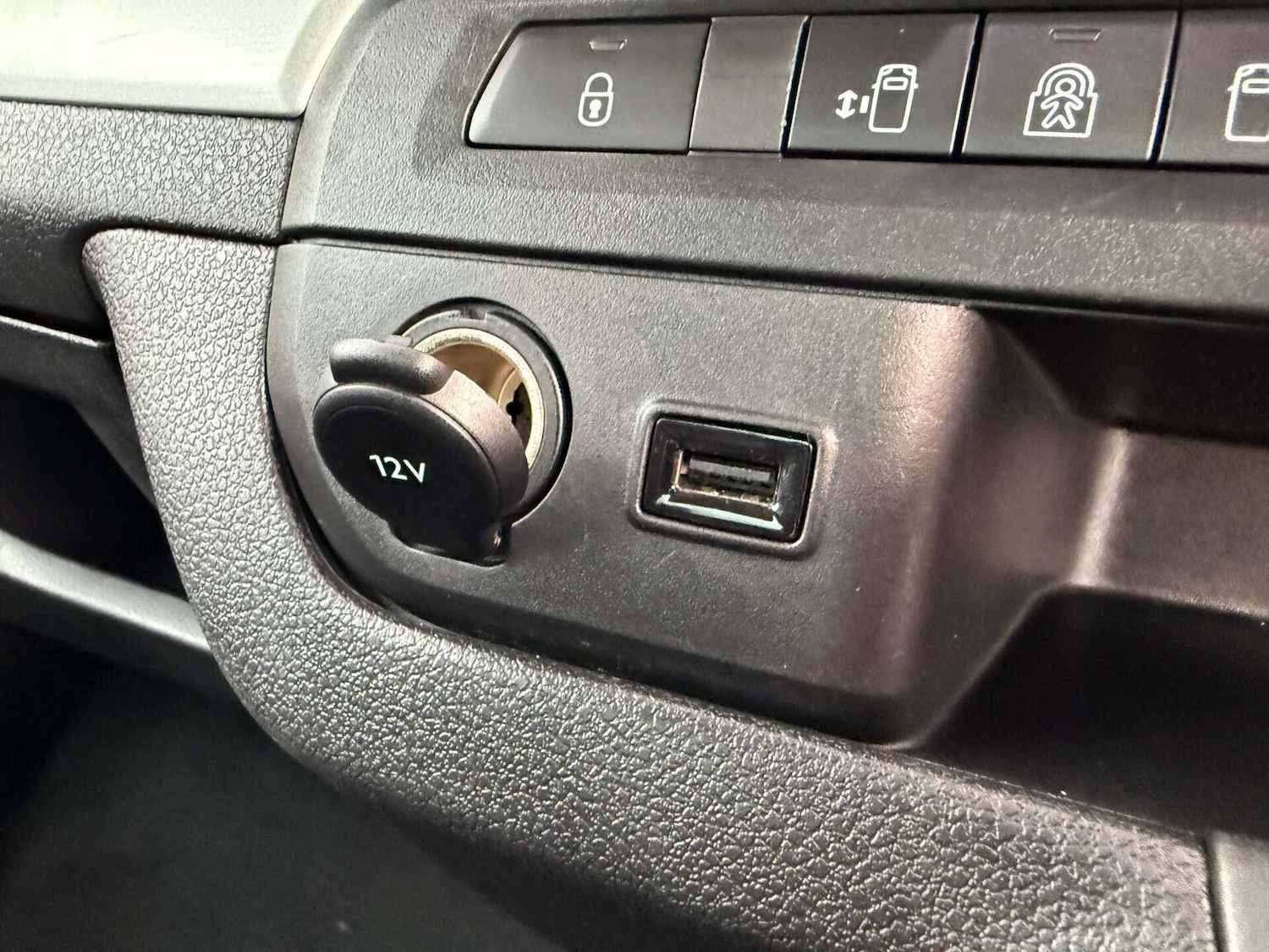 Used Peugeot Traveller 2023 for sale - 76427920: Photo 36