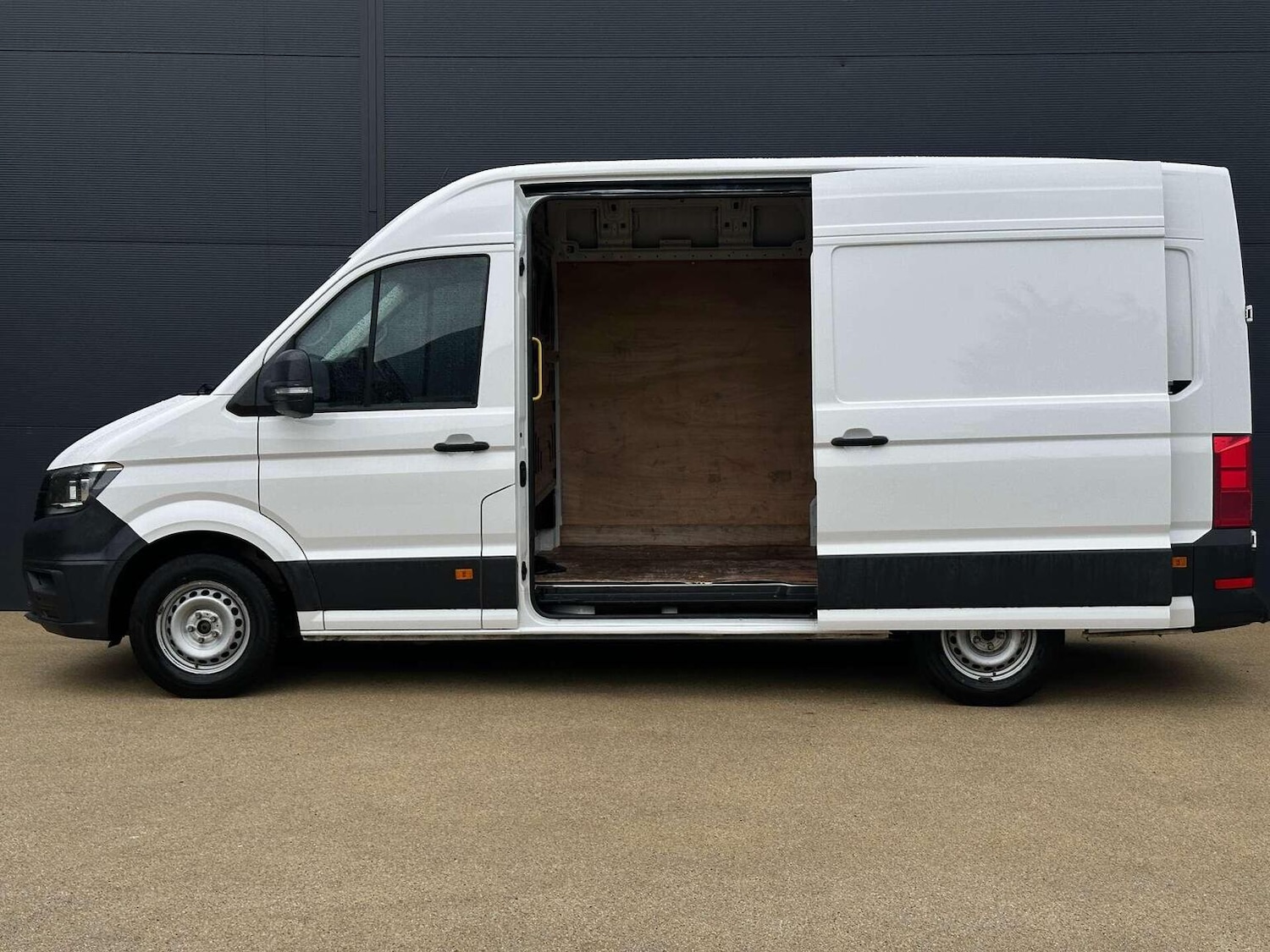 Used Volkswagen Crafter 2023 for sale - 76427924: Photo 12