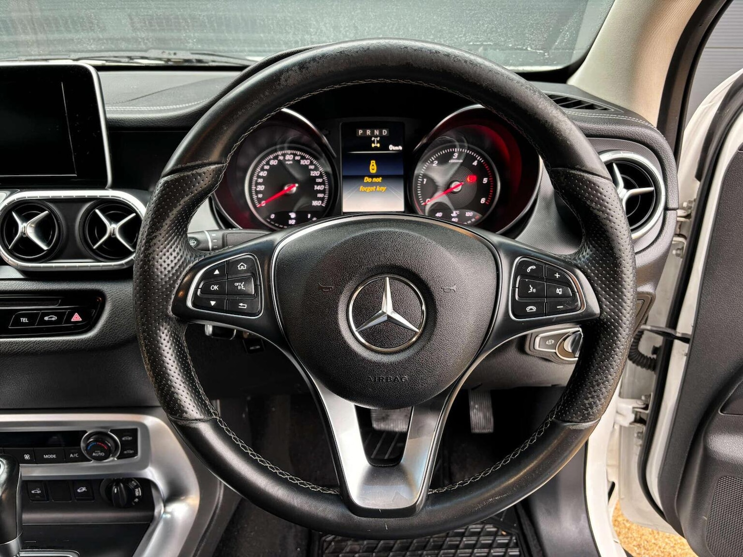 Used Mercedes-Benz X Class 2019 for sale - 76427923: Photo 12