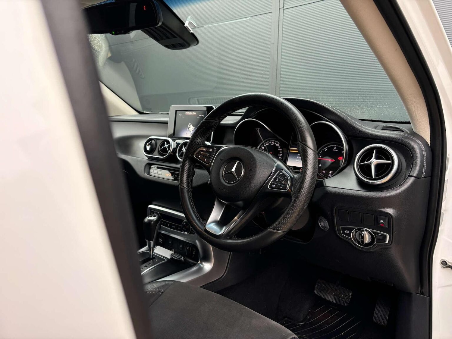 Used Mercedes-Benz X Class 2019 for sale - 76427923: Photo 2