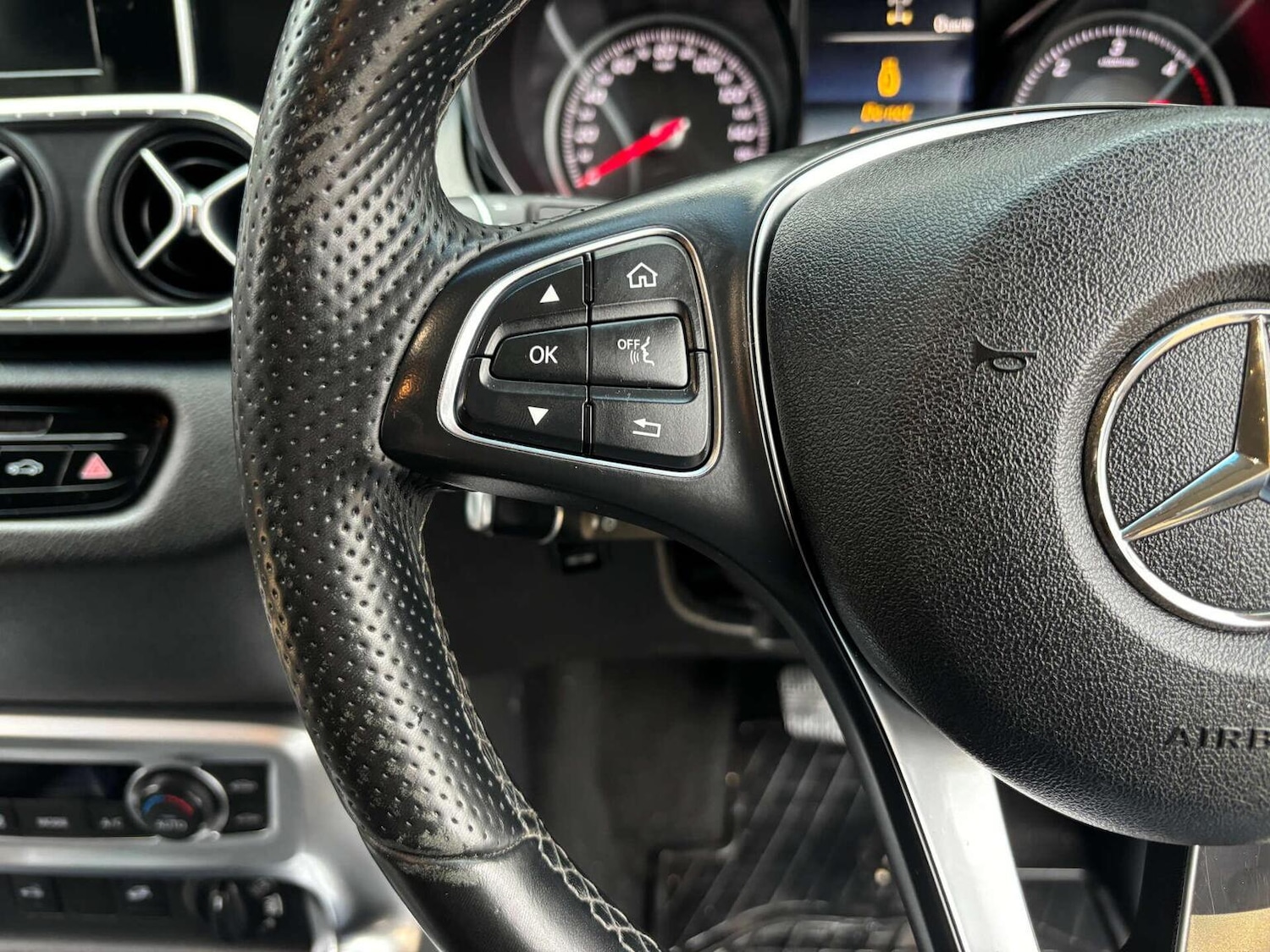 Used Mercedes-Benz X Class 2019 for sale - 76427923: Photo 33