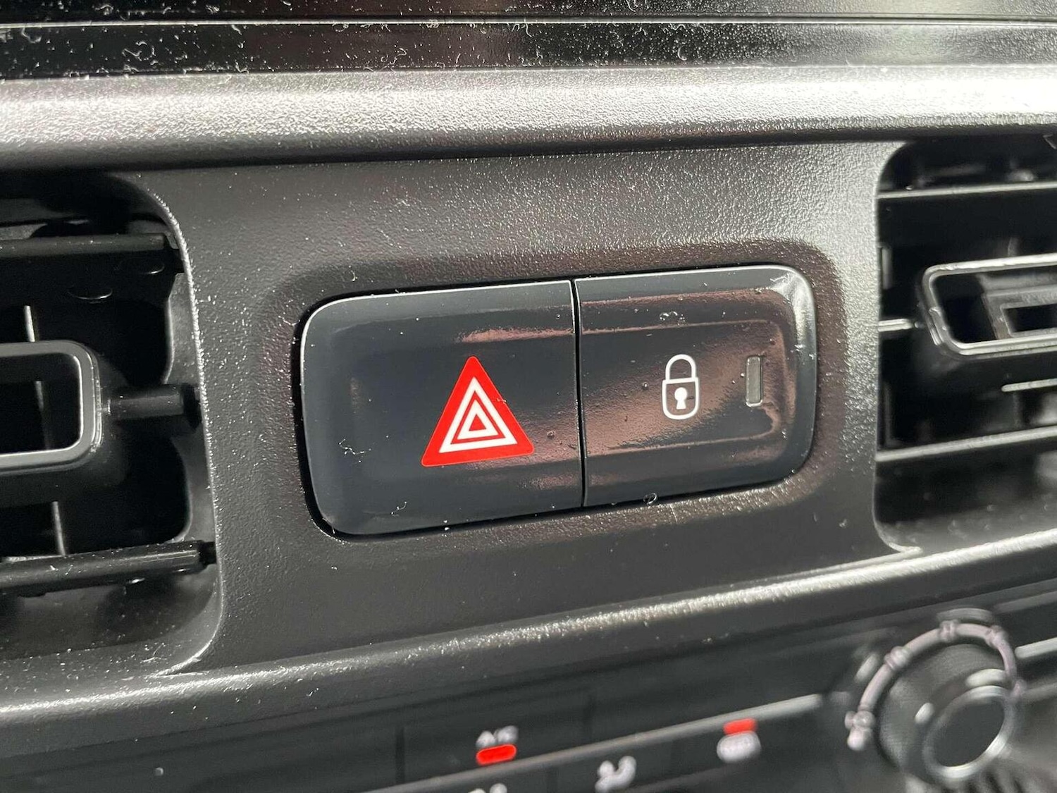 Used Vauxhall Combo 2019 for sale - 76427922: Photo 32