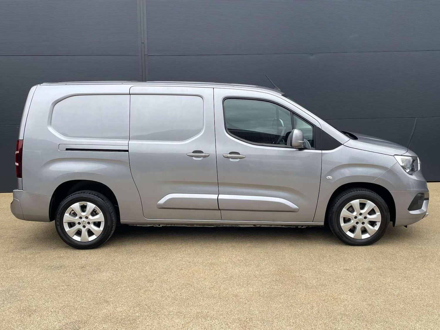 Used Vauxhall Combo 2019 for sale - 76427922: Photo 6