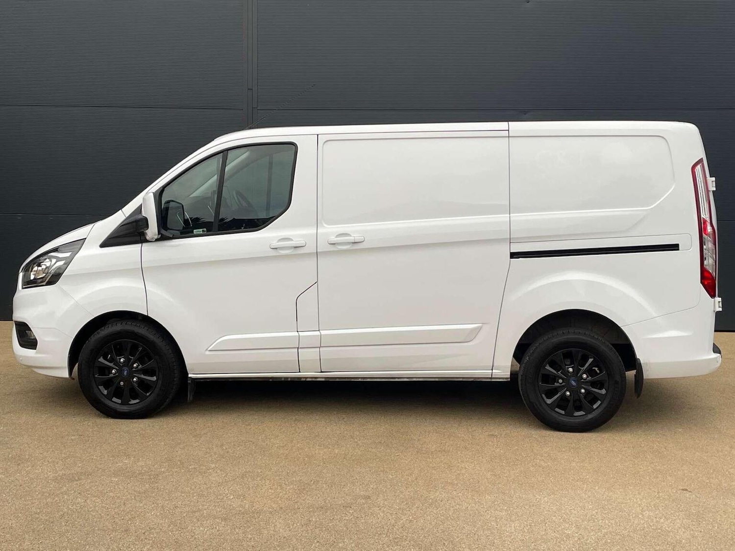 Used Ford Transit Custom 2022 for sale - 76427886: Photo 3