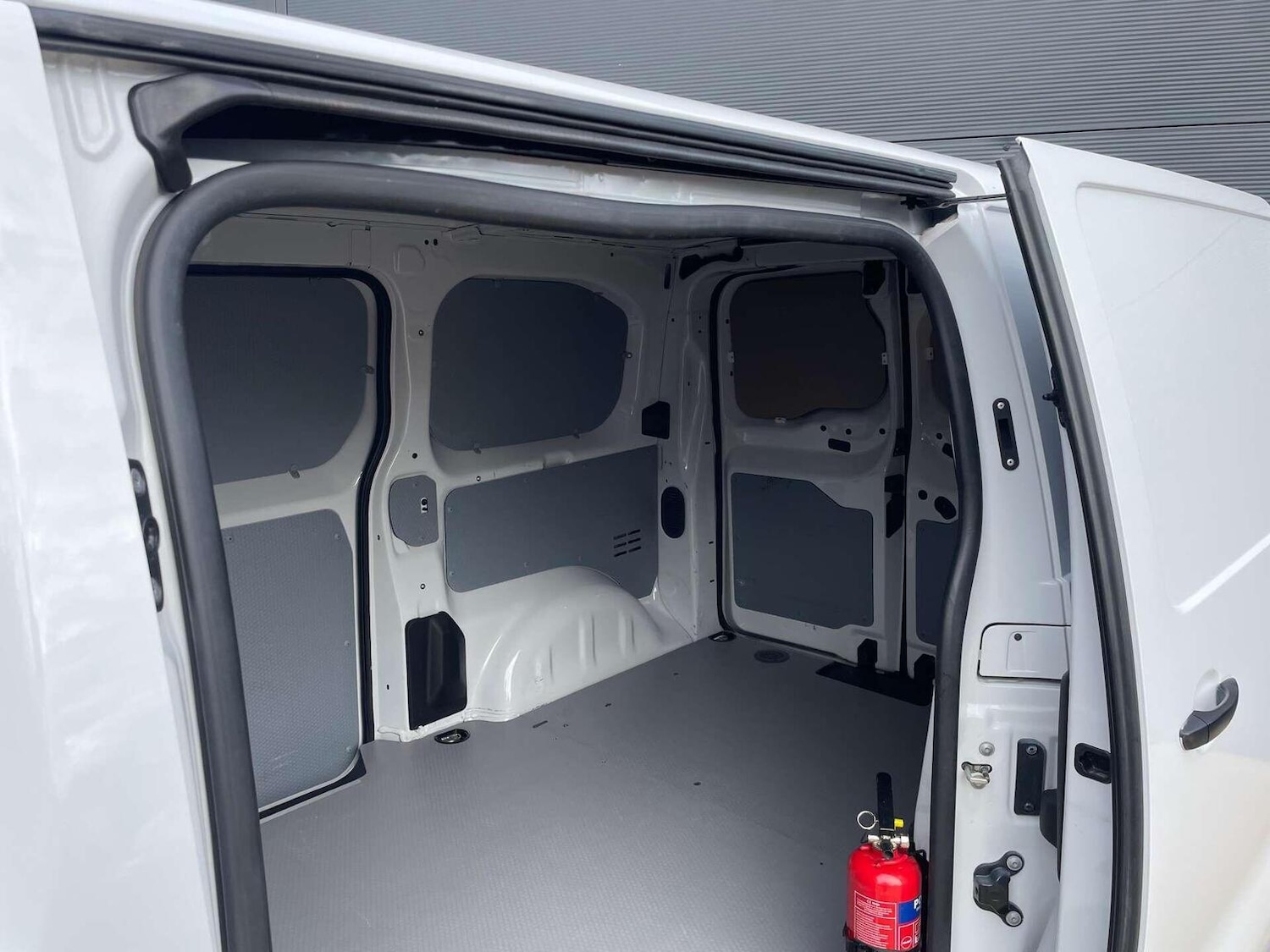 Used Vauxhall Vivaro 2022 for sale - 76427887: Photo 15