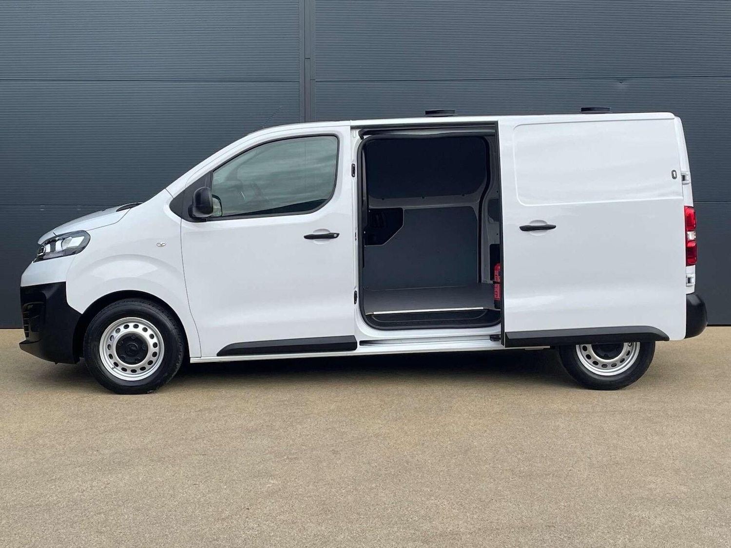 Used Vauxhall Vivaro 2022 for sale - 76427887: Photo 35