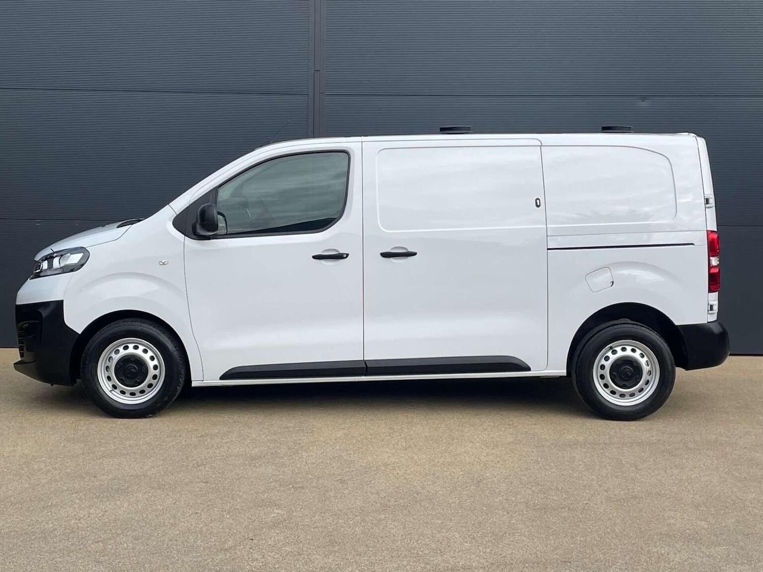 Used Vauxhall Vivaro 2022 for sale - 76427887: Photo 36