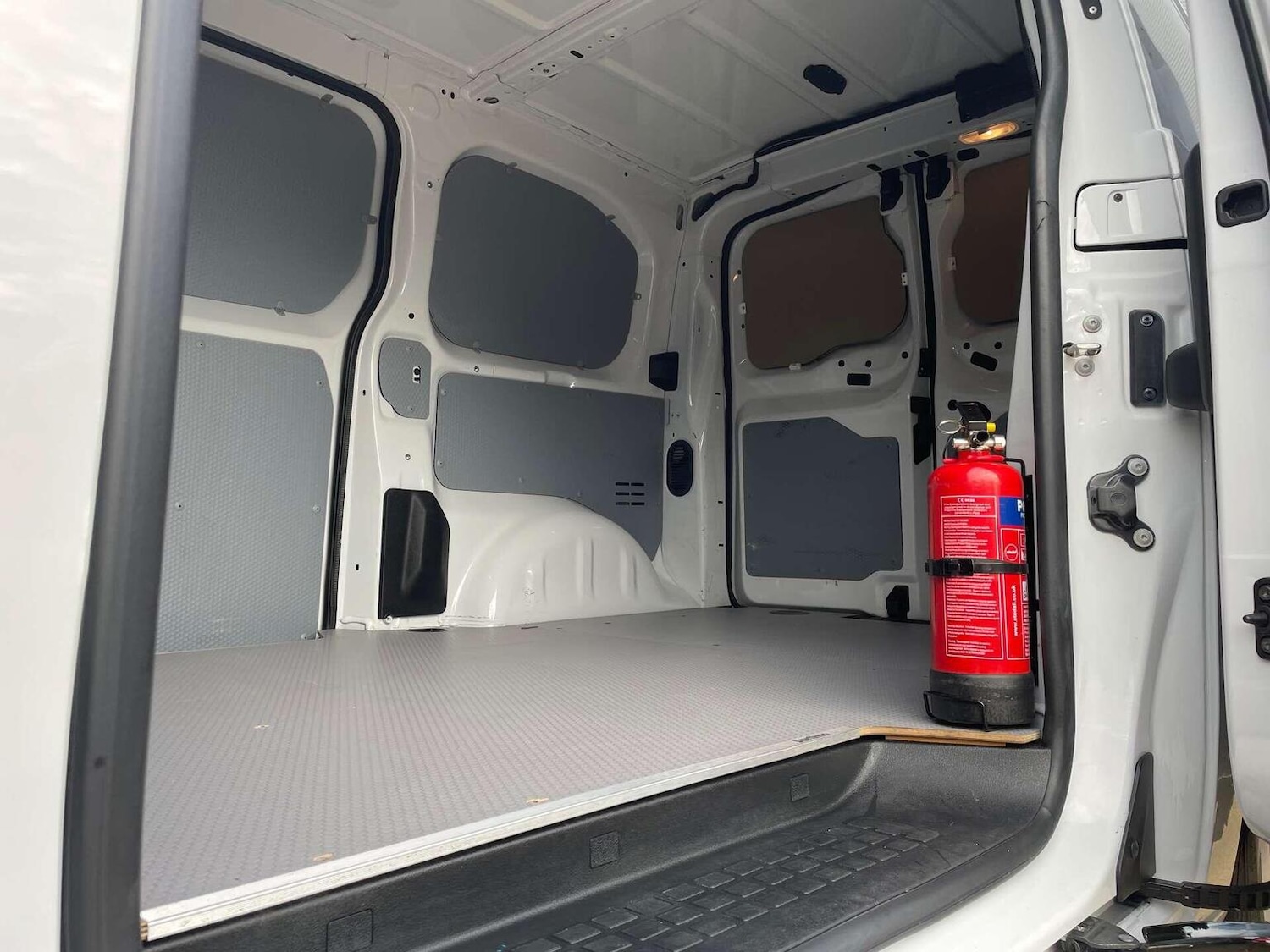 Used Vauxhall Vivaro 2022 for sale - 76427887: Photo 5