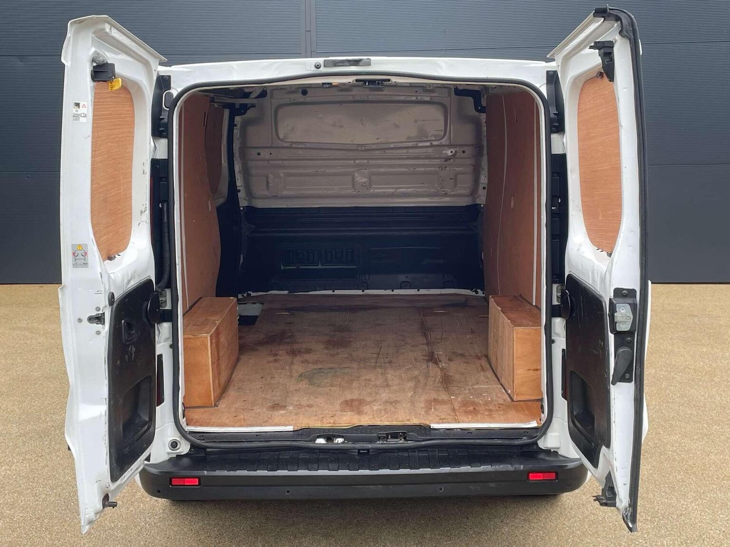 Used Vauxhall Vivaro 2018 for sale - 76483040: Photo 18