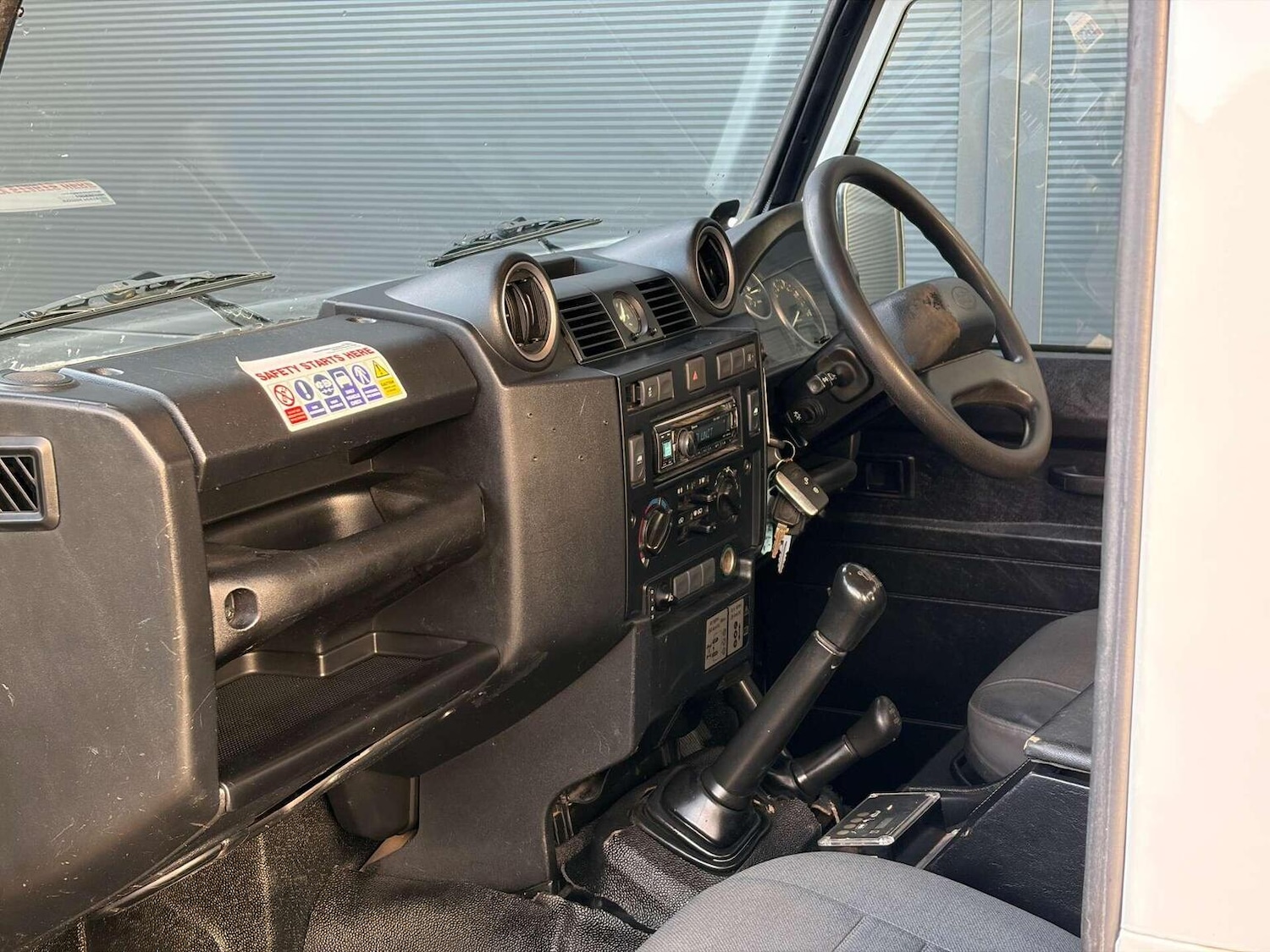 Used Land Rover Defender 2015 for sale - 77008186: Photo 14