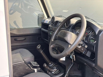 Used Land Rover Defender 2015 for sale - 77008186: Photo