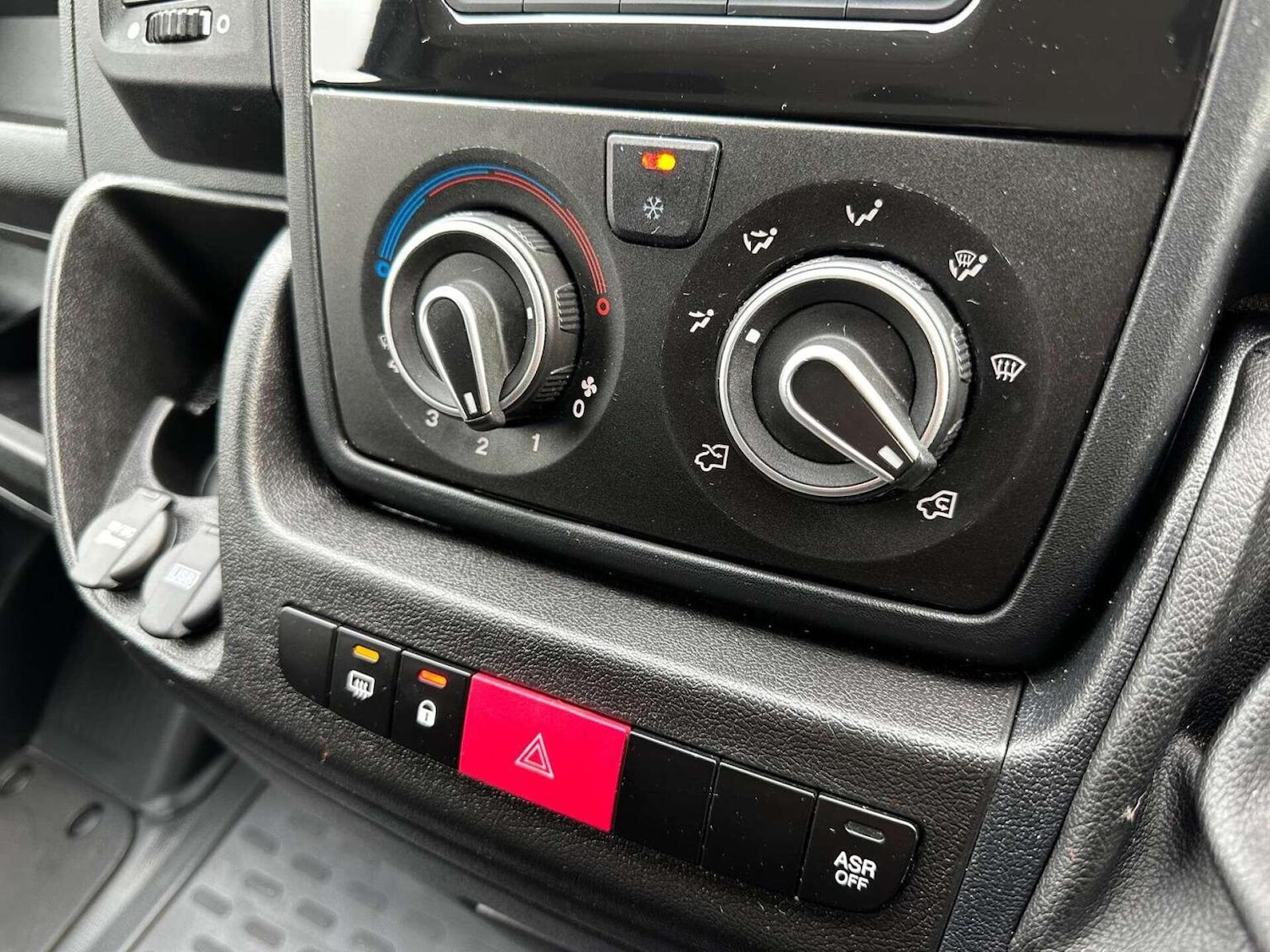 Used Citroen Relay 2023 for sale - 77622486: Photo 30