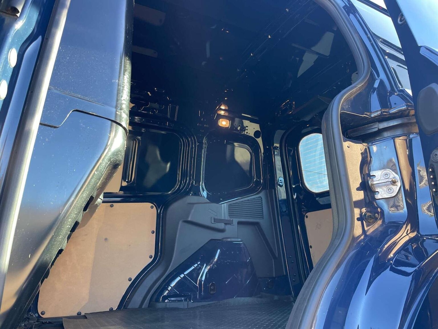 Used Ford Transit Courier 2019 for sale - 76957892: Photo 11