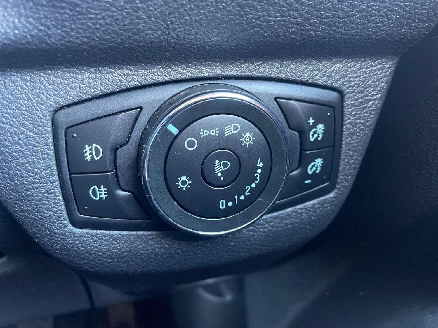 Used Ford Transit Courier 2019 for sale - 76957892: Photo 22