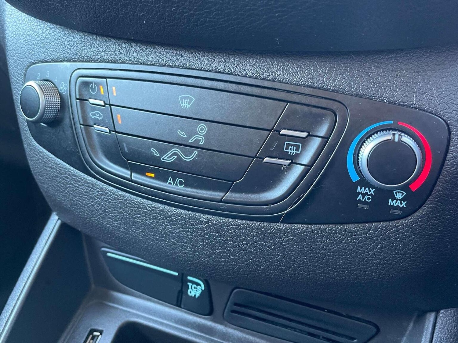 Used Ford Transit Courier 2019 for sale - 76957892: Photo 33